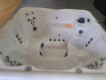 Load image into Gallery viewer, Nordic JUBILEE LS™  LUXURY SERIES Hot tub Spa